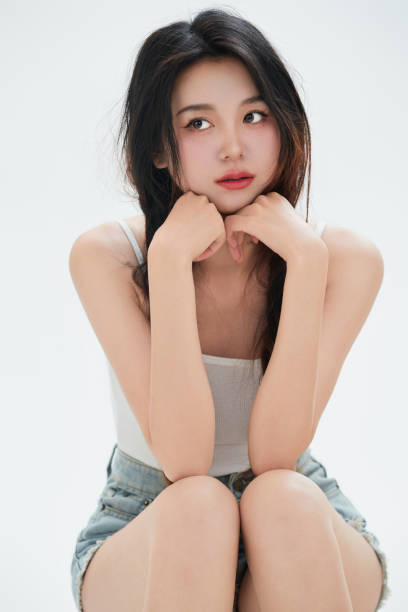 istock A Chinese female college student against a white background 1658241740