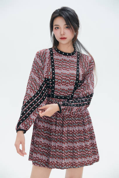 istock A Chinese female college student against a white background 1658267610