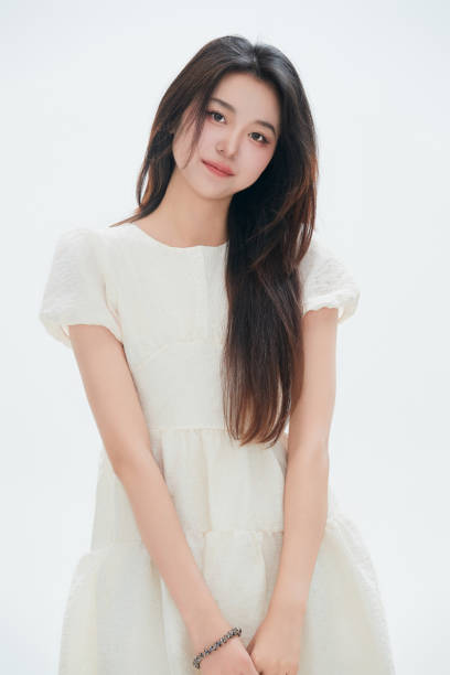 istock A Chinese female college student against a white background 1658268641