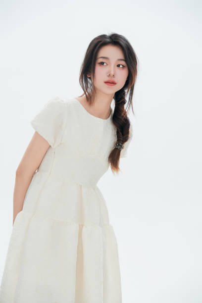 istock A Chinese female college student against a white background 1658277041