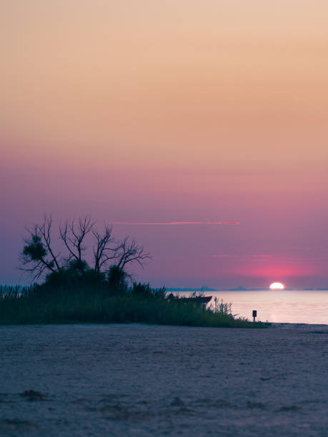 istock Sunset on Lake St. Clair in Belle River Ontario 1658302894