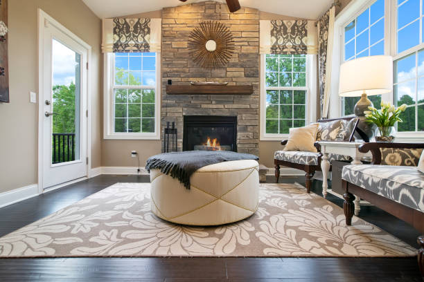 istock Exquisite sitting room with natural light entering from all sides 1658319066