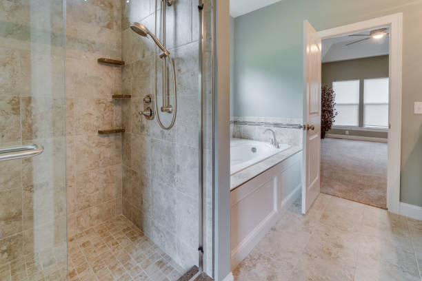 istock Earth tones in bathroom 1658381580