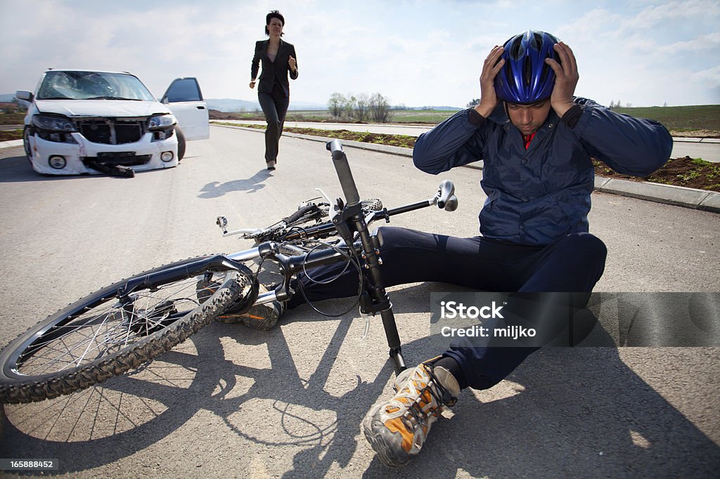 Acidentes rodoviários. Carro e Bicicleta - Royalty-free Acidente - Evento Relacionado com o Transporte Foto de stock