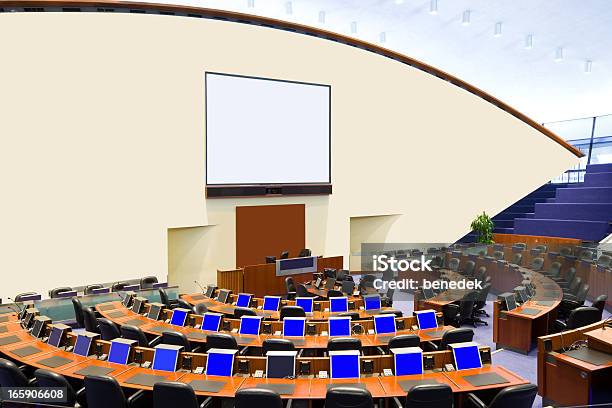 Foto de Plenário Conselho Câmara e mais fotos de stock de Governo - Governo, Tecnologia, Monitor de computador