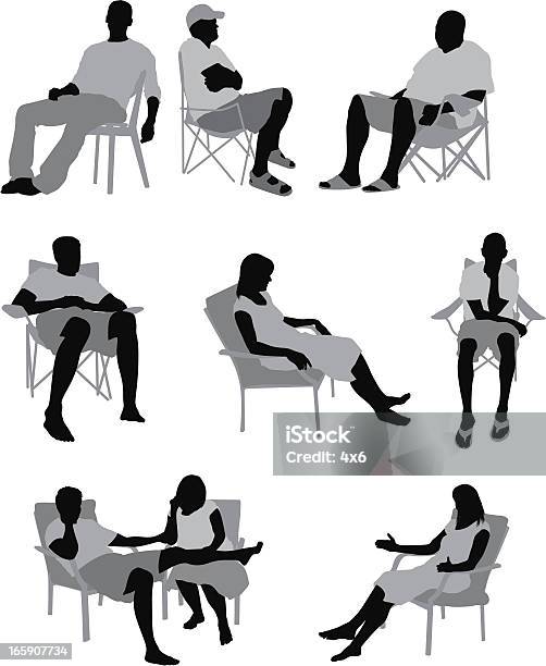 Sylwetka Ludzi Relaksujących Się W Krzesła - Stockowe grafiki wektorowe i więcej obrazów Białe tło - Białe tło, Cała postać, Clip Art