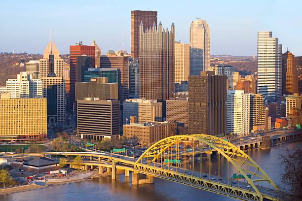istock Pittsburgh, Pennsylvania, USA 165933321