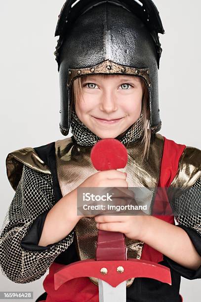 Маленький Knight — стоковые фотографии и другие картинки Ребёнок - Ребёнок, Рыцарь, Европейского происхождения