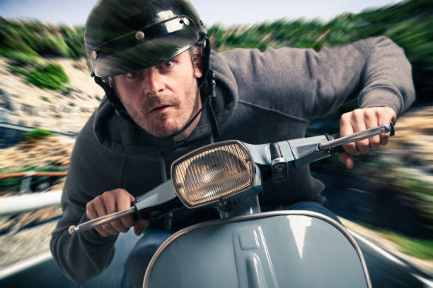 [url=http://www.istockphoto.com/search/lightbox/15908796#152d5084][img]https://dl.dropboxusercontent.com/u/20472407/SCOOTER%20LIFESTYLE[/img][/url]