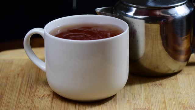 Big Hot tea mug with tea pot and lime