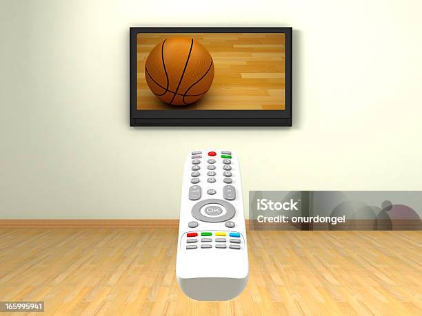 Watching Fernsehen Stockfoto und mehr Bilder von An- oder ausschalten - An- oder ausschalten, Basketball, Basketball-Spielball