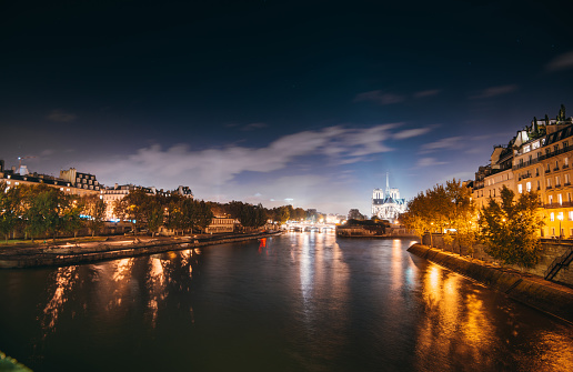 notre dame in paris at night