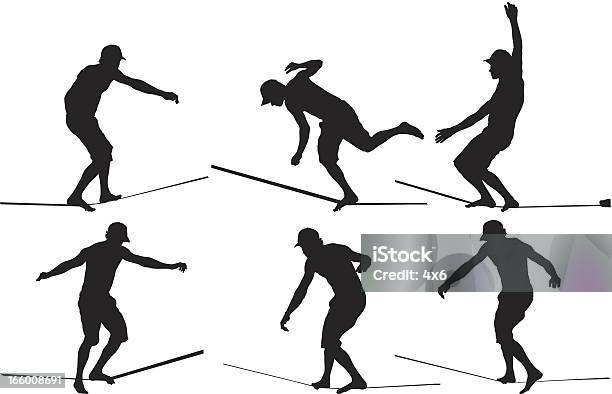 Многократное Изображение Человека Ходить На Tight Rope — стоковая векторная графика и другие изображения на тему В полный рост