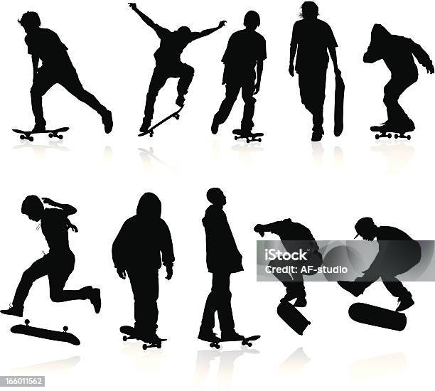 Silhuetas Skateboarders - Arte vetorial de stock e mais imagens de Skate - Atividade Recreativa - Skate - Atividade Recreativa, Skate - Equipamento Desportivo, Silhueta