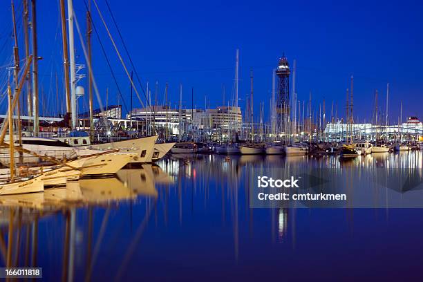 Barcelona Espanha - Fotografias de stock e mais imagens de Arcaico - Arcaico, Arquitetura, Azul