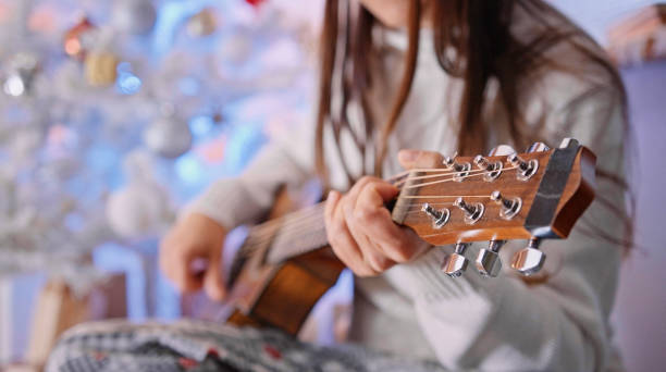 istock Christmas eve at home. 1660206783