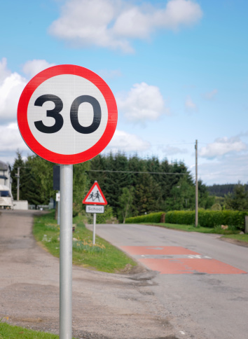 itaju do colonia, bahia, brazil - july 23, 2023: Signpost indicates speed limit of 40 kilometers per hour on state road BA 667 in the city of Itaju do Colonia in southern Bahia.