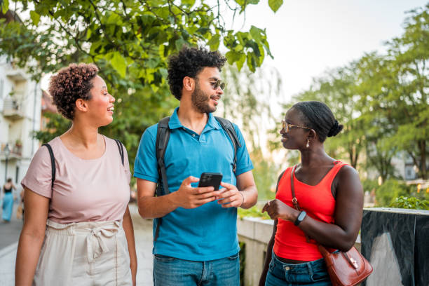 istock Exploring the City with Laughter and Memories 1660291971