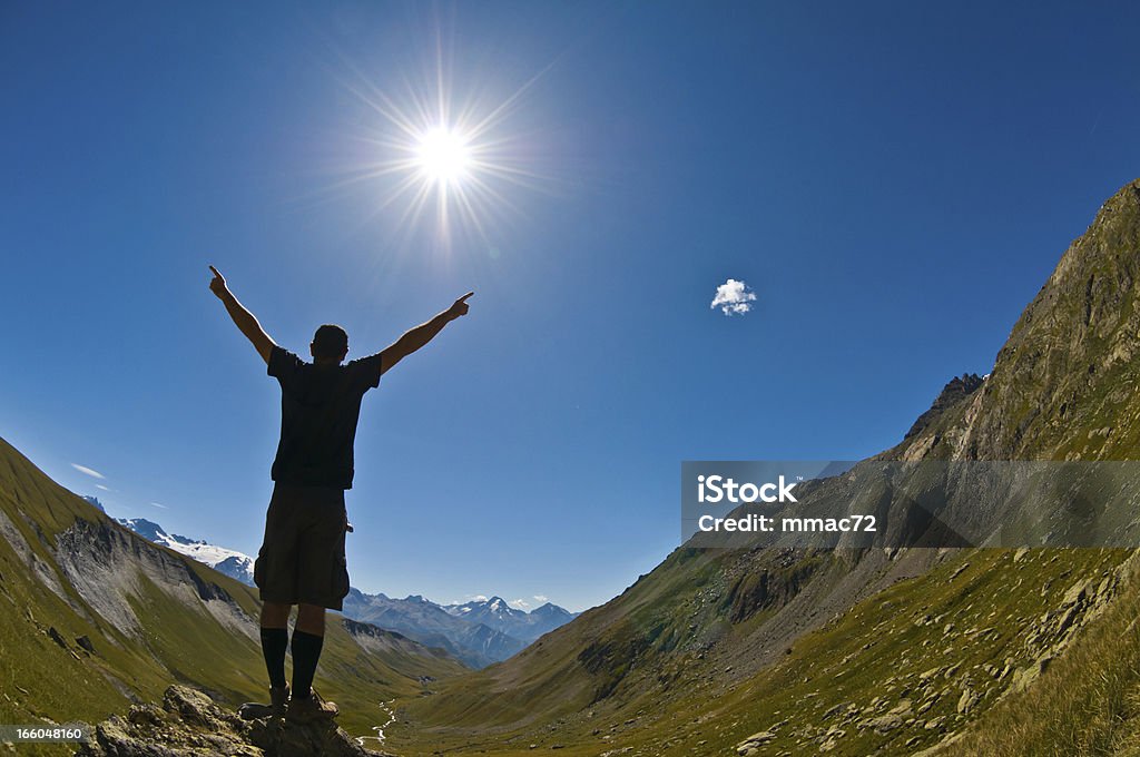 Mann oben auf dem Berg - Lizenzfrei Abenteuer Stock-Foto