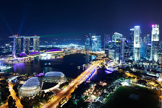 стокові фото, фото роялті-фрі та зображення на тему сінгапур вночі - singapore excursion