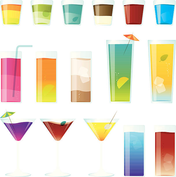 다채로운 칵테일 및 슛 글라스잔 - drink umbrella paper umbrella white background margarita glass stock illustrations