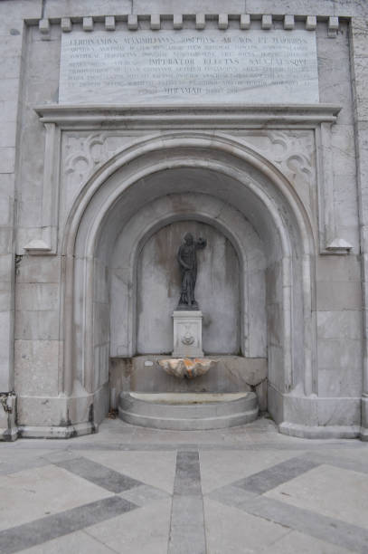 istock Trieste Miramare gardens fountain 1660567389