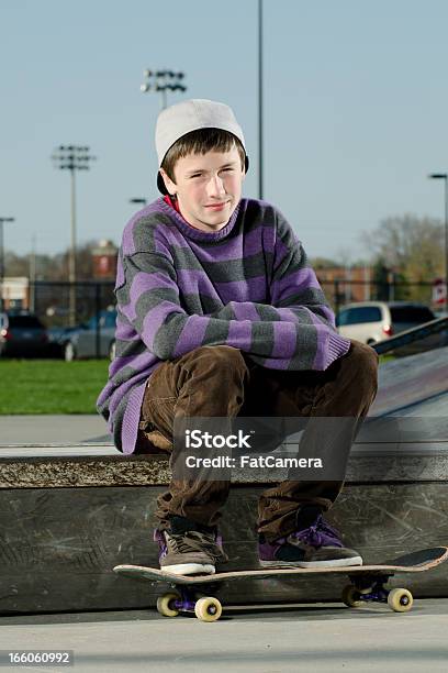 Lo Skater Che È In Te - Fotografie stock e altre immagini di Adolescente - Adolescente, Adolescenza, Ambientazione esterna