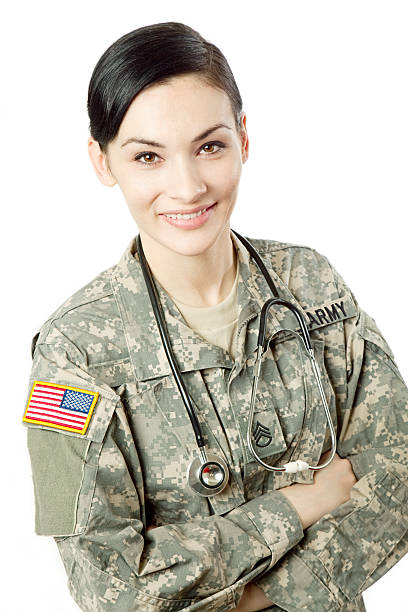 femme soldat américain - clothing professional occupation medical occupation doctor photos et images de collection