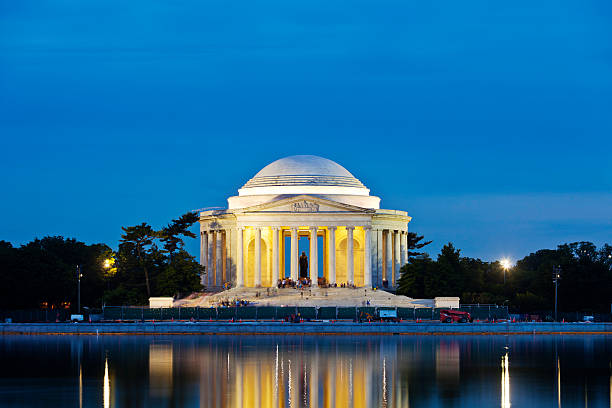 il jefferson memorial - washington dc night jefferson memorial memorial foto e immagini stock