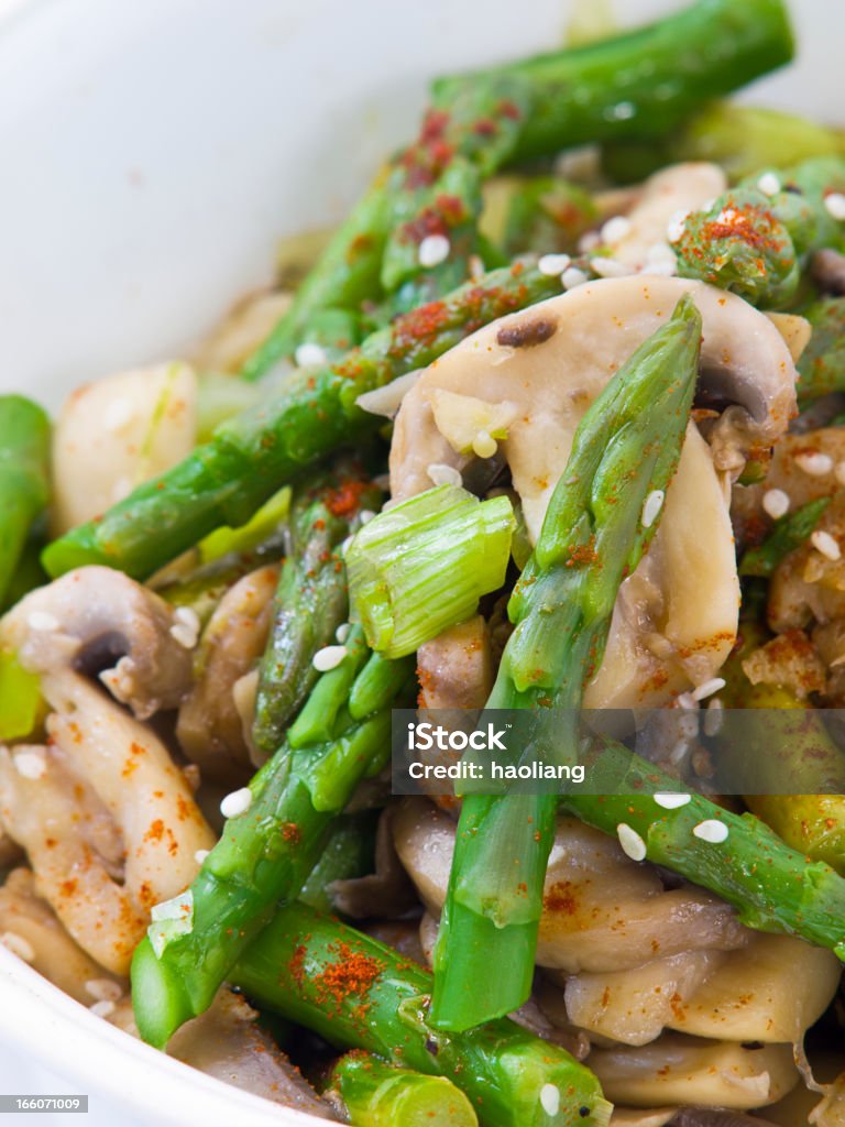 Gesundes vegetarische Speisen - Lizenzfrei Champignon - Speisepilz Stock-Foto