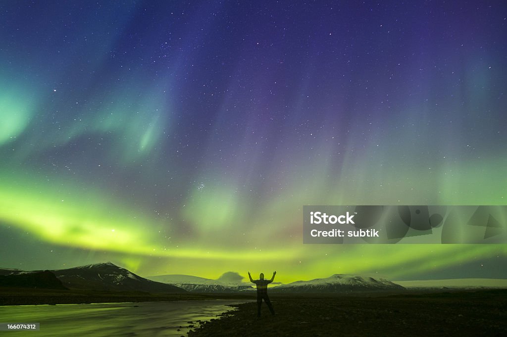 aurora boreal en Islandia - Foto de stock de Aurora boreal libre de derechos