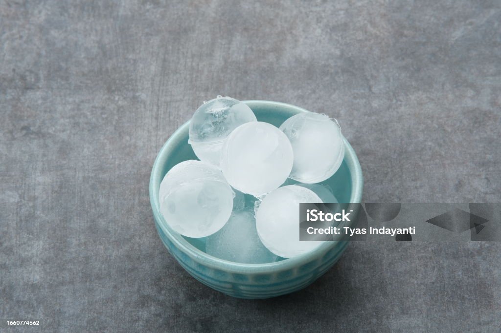 Round Frame Ice Round Ice Cubes Stock Photo - Download Image Now - Ice Cube, Circle ...
