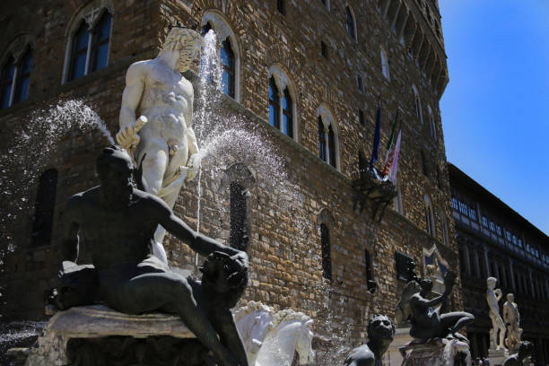 istock Piazza della Signoria Florence 1660829438