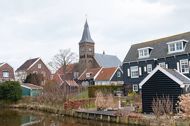 istock Residential house in Volendam 166085795