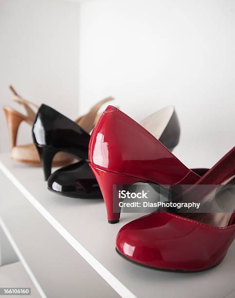 Scarpe Eleganti - Fotografie stock e altre immagini di Abbigliamento - Abbigliamento, Calzature, Composizione verticale