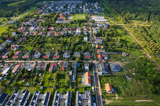 many houses in a typical suburb of a large city