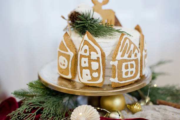 istock Christmas cake with gingerbread cookies 1661149555