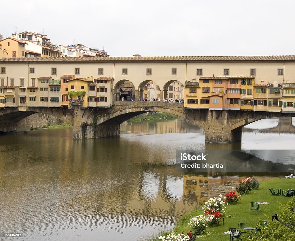 Puente Ponte Vecchio de Florencia, Italia - Foto de stock de Agua libre de derechos