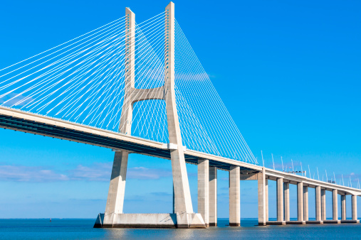 Modern bridge fragment: Vasco da Gama Bridge (Vasco da Gama Bridge), Lisbon