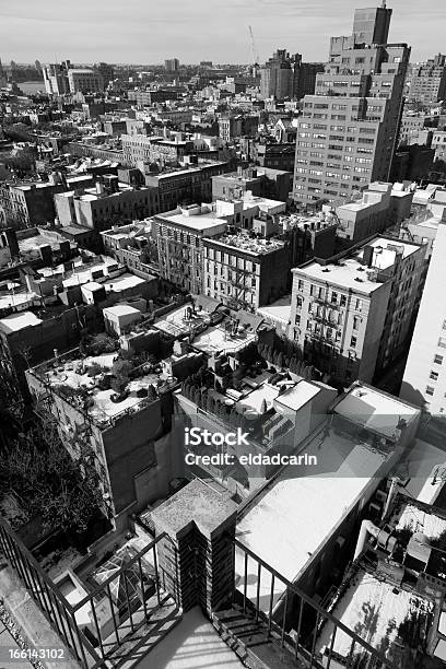 West Village Neve Coberta Telhado Tops Manhattan Nova Iorque Monocromático - Fotografias de stock e mais imagens de Ao Ar Livre