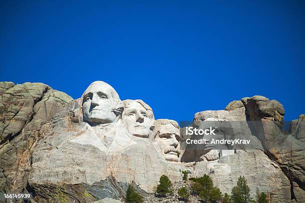 Mount Rushmore Monumento En Dakota Del Sur Foto de stock y más banco de imágenes de Monumento Nacional del Monte Rushmore - Monumento Nacional del Monte Rushmore, Roca, Presidente