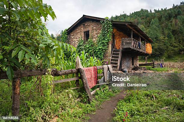 Tradycyjny Kamienny Dom Sangti Village Arunachal Pradesh Indie - zdjęcia stockowe i więcej obrazów Arunachal Pradesh