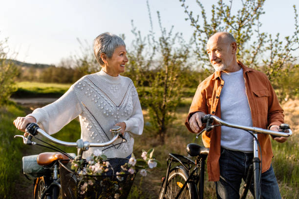 istock Senior couple enjoying walk on sunny day 1661514364