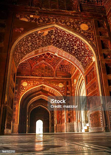 Mosque At The Taj Mahal Agra Uttar Pradesh India Stock Photo - Download Image Now