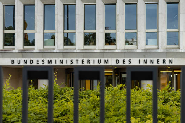 министерство внутренних дел в берлине, германия - ministry of the interior стоковые фото и изображения