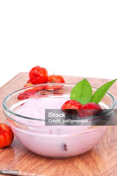 Cherry Jogurt - zdjęcia stockowe i więcej obrazów Bez ludzi - Bez ludzi, Brązowy, Czerwony