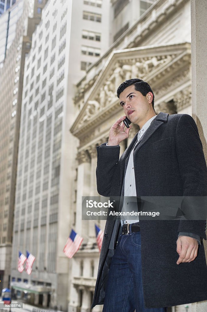 Homme d'affaires parlant au téléphone - Photo de Drapeau américain libre de droits