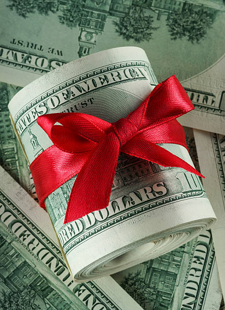 istock money to American dollars 166157066