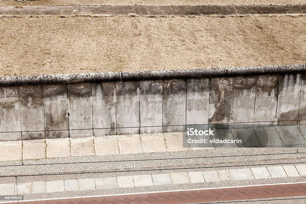 Berlino est-ovest di bordo sezione originale - Foto stock royalty-free di Caduta del Muro di Berlino