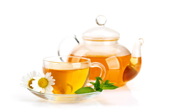 istock Soothing herbal tea blend with mint and chamomile 1661635625